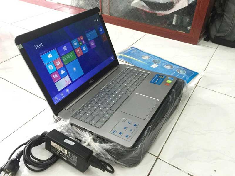 mua laptop ở đâu uy tín